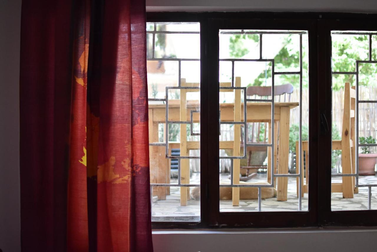 Private Apartment At Guest House Hektor & Aferdita Vlorë Buitenkant foto